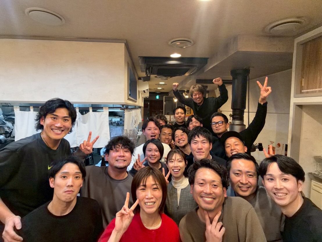 元広島・磯村嘉孝 苦楽を共にした仲間たちとのショットを公開