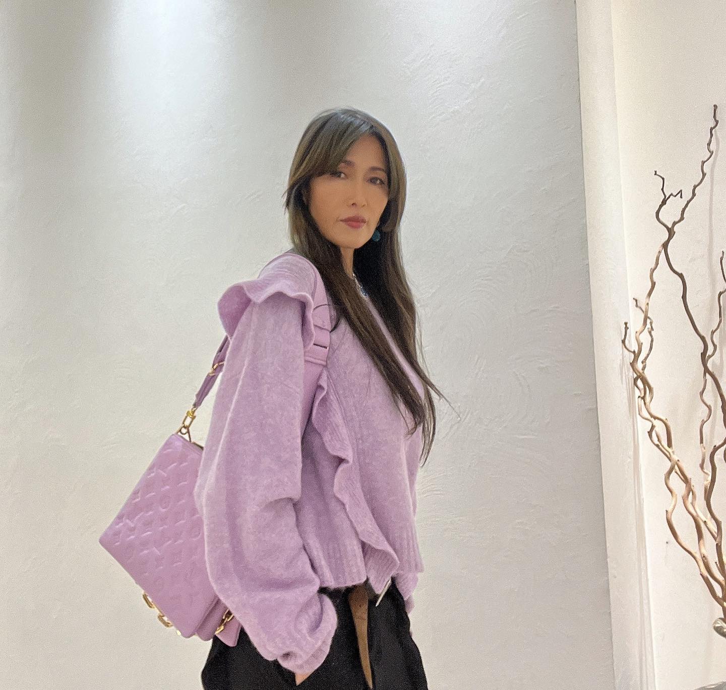 工藤 静香がパープルを使った春コーデを公開「パープルしーちゃん 似合ってる〜‼️」