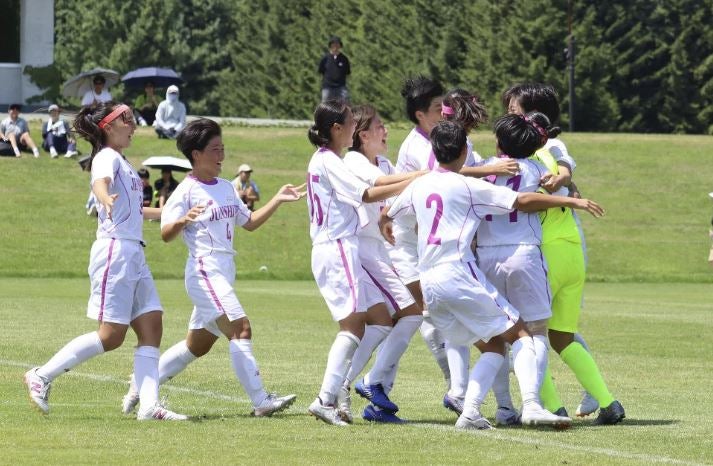 ＰＫ戦制した藤枝順心が準々決勝へ、終了間際に高岡澪がチームを救う同点弾