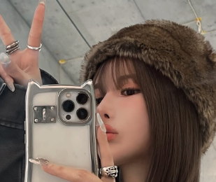 齊藤早紀、ボブスタイル公開「好評で嬉しい！コメントありがとう」