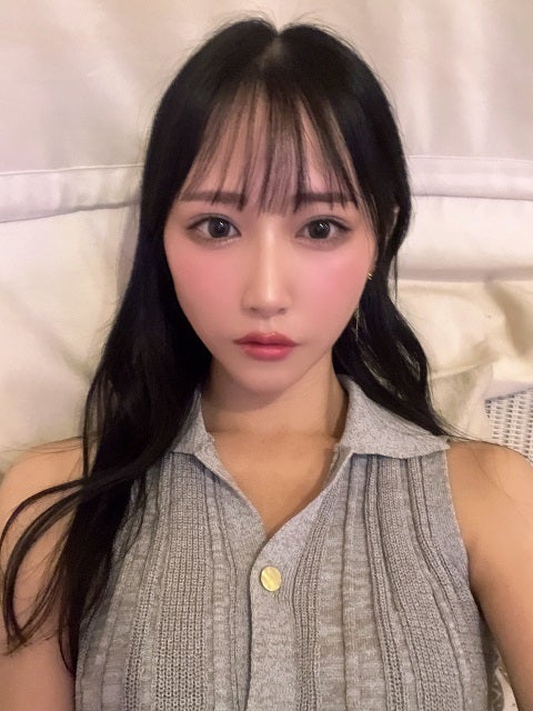 「10分外歩いただけで…」人気レースクイーン・川瀬もえが火照った姿を公開！ビジュの良さに反響