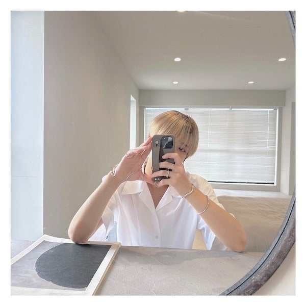 白一色！松島聡の美ショットにファン驚愕！