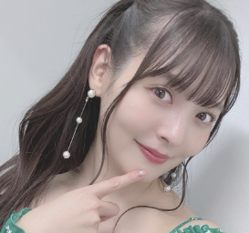 上坂すみれ、夢のコンセプトカフェを披露！「Twilight Rouge」から感動をお届け