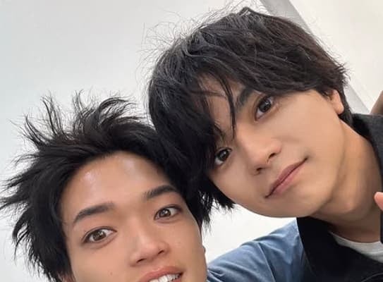 「同期ペア最高」timelesz・原嘉孝、メンバーとのお茶目なオフショットを大公開！