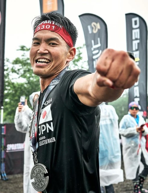熱気全開！スパルタン日本代表・菅田崚馬、国境越えた感動のガッツポーズ