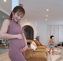 妊娠！？辻希美が最新ショットを公開🌟