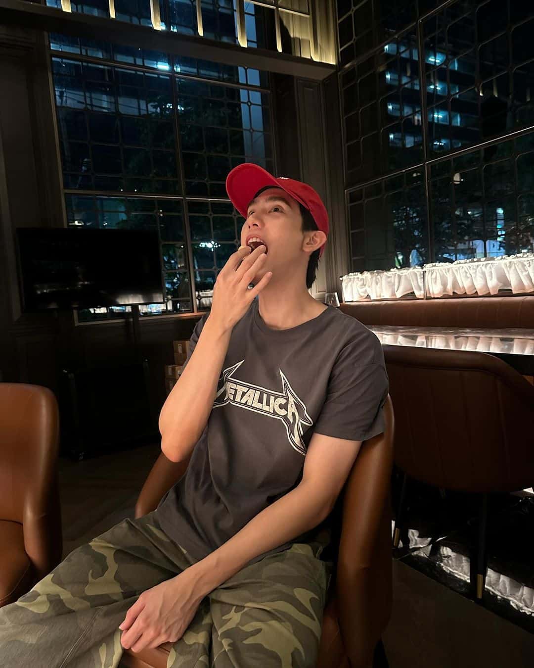 大人気俳優の彼氏感ショットが話題に