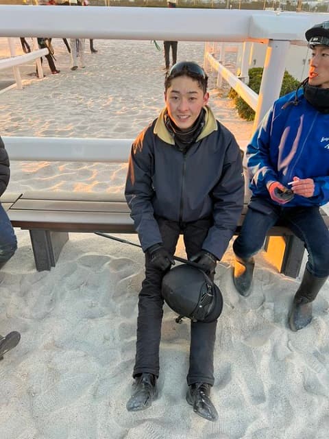 「チャンピオン、ちゃんと仕事してます」大井所属の騎手がYJS覇者の姿を投稿