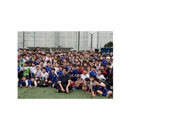 サッカー日本代表・中村敬斗が自身の後輩に向けてエールを送る！