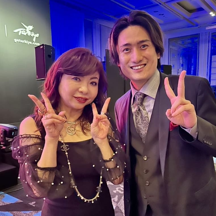 「同窓会みたいでした」豪華すぎる顔ぶれにファン歓喜！ハイヒールモモコ、歌舞伎役者・中村隼人と同席も話題