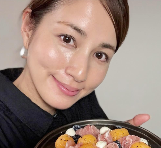 美の秘訣ここにあり！永島優美、“夏バテ知らず”のフルーツサラダが話題に「キウイ×モッツァレラが衝撃の相性」