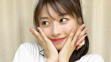 牧野真莉愛がホール千秋楽の感謝ショット公開！「離れててもいっしょ」のメッセージに感動の声