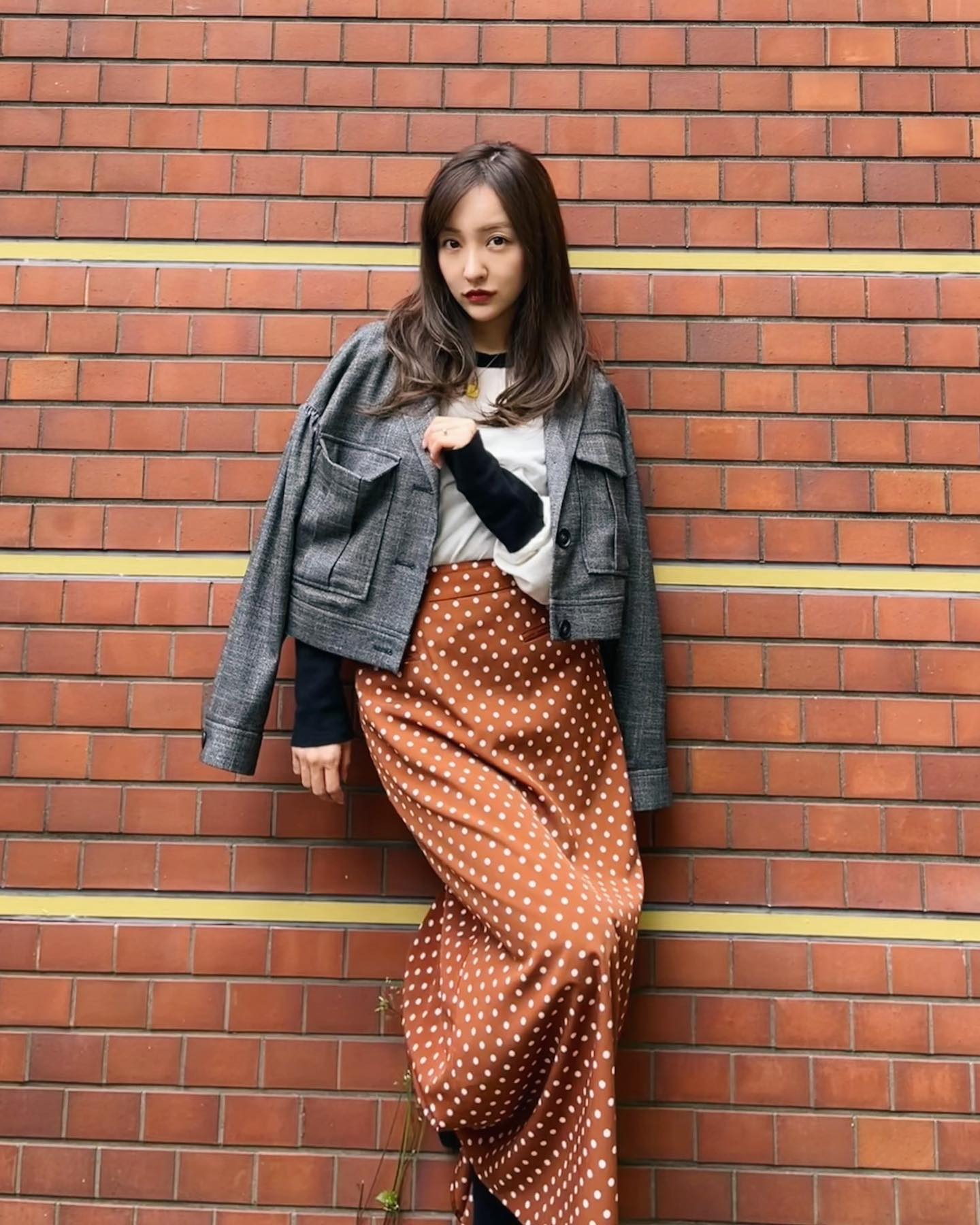 「全部大好き😍」板野友美さんのカジュアルコーデ披露にコメント殺到！