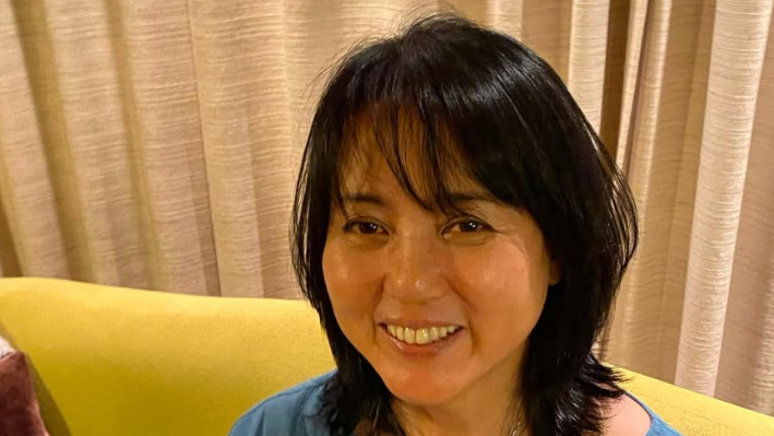 杉田かおる、南米ロケ以来の友情に乾杯！“7年越しのバースデー祝い”に酔いしれる夜