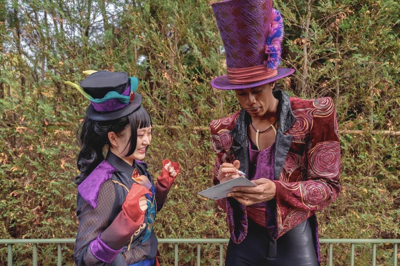 元・乃木坂46の伊藤かりん、大好きなあのキャラクターに無事に会えたことを報告！ファンからは安堵の声が続出...