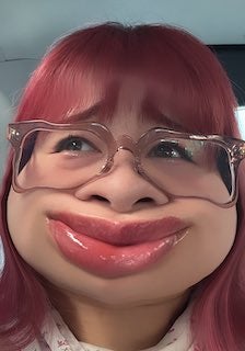 超人気YouTuber 唇が腫れ”写真付き”で現状を告白 ファンからは心配の声も