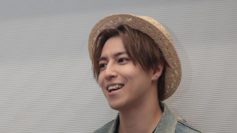 超特急タカシ「EVE」ツアー初日オフショット公開！ピンバッジに込めた想いとは？