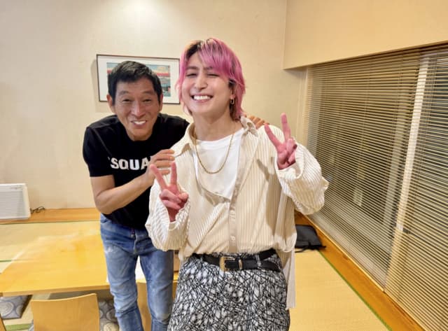 Snow Man・佐久間大介が明石家さんまとツーショットを披露！「いつご飯行きますか！！？？」