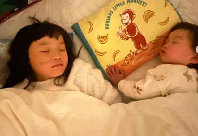 ののちゃんとひーちゃんの可愛い寝顔とお手紙にファンは感動