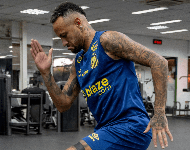 ネイマール、トレーニング風景を公開　前節では約12年ぶりとなる古巣での復帰ゴールも記録