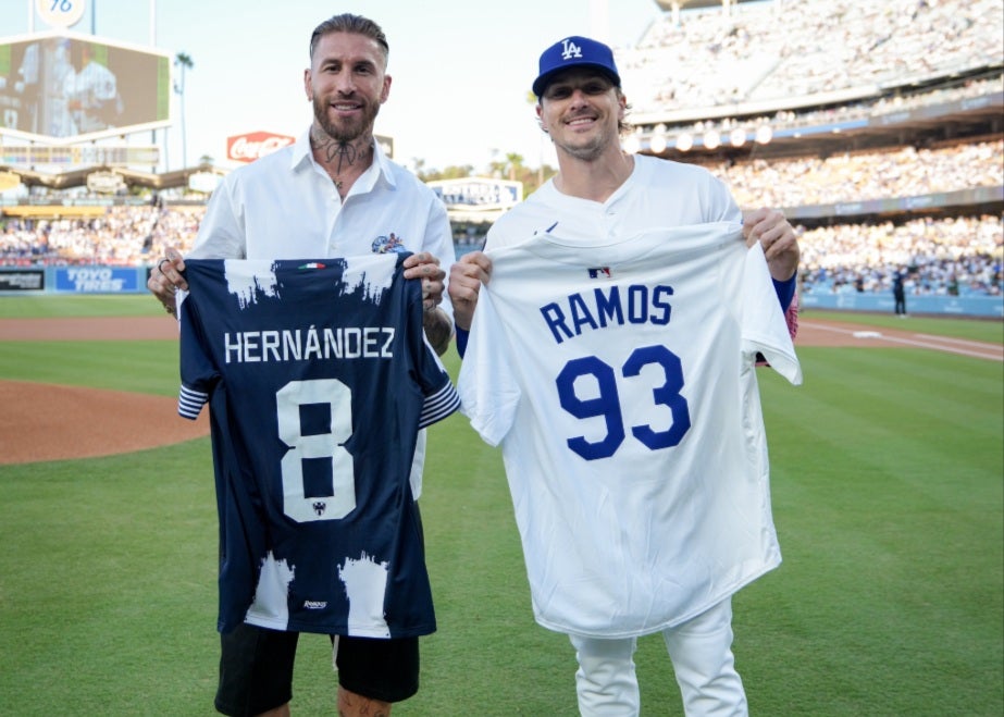 レアルの伝説的ディフェンダー、セルヒオ・ラモスがドジャース対パドレス戦の始球式に登場！