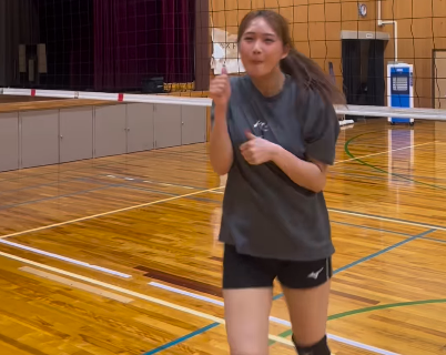 「いきやすっ！」美女バレーボーラー、苦手なブロック練習を公開！エッホエッホで乙女さも連れたムービーが大好評！