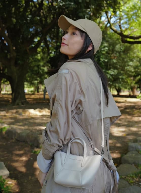 「ユニクロも買うんですね‼︎」おしゃれすぎる女優〇〇に親近感が止まらない‼