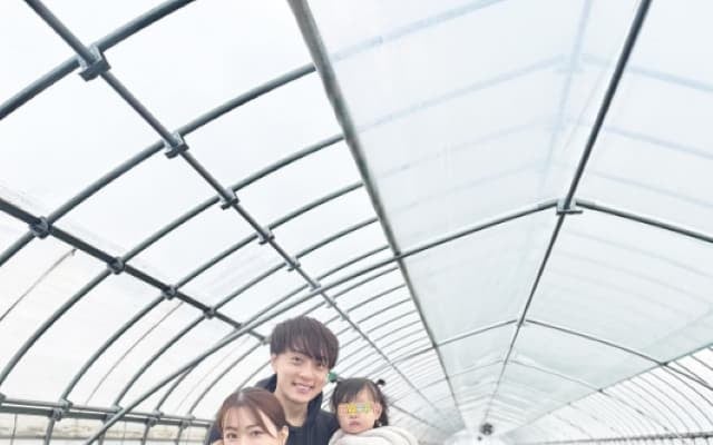 バスケットボール・五十嵐圭が家族でいちご狩りへ！幸せあふれる家族ショットを披露