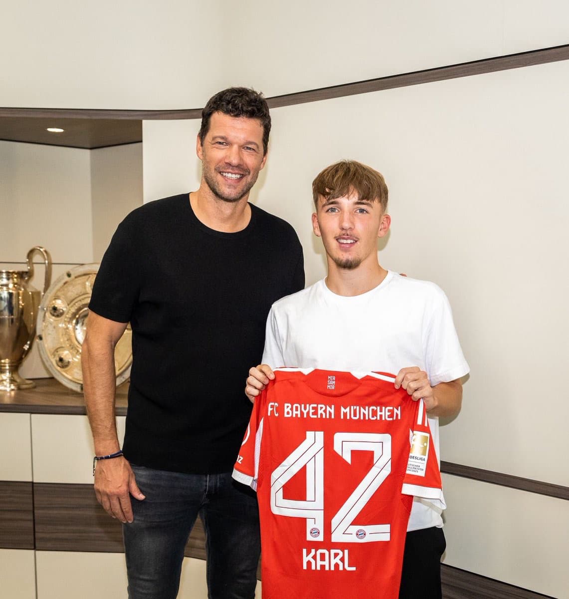 バイエルンのレナート・カール、2028年まで契約延長が正式決定