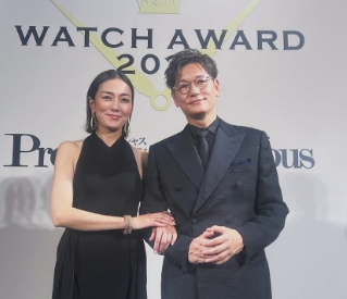 井浦新＆板谷由夏、“時の人”賞に輝く！夫婦役再会でファン熱狂