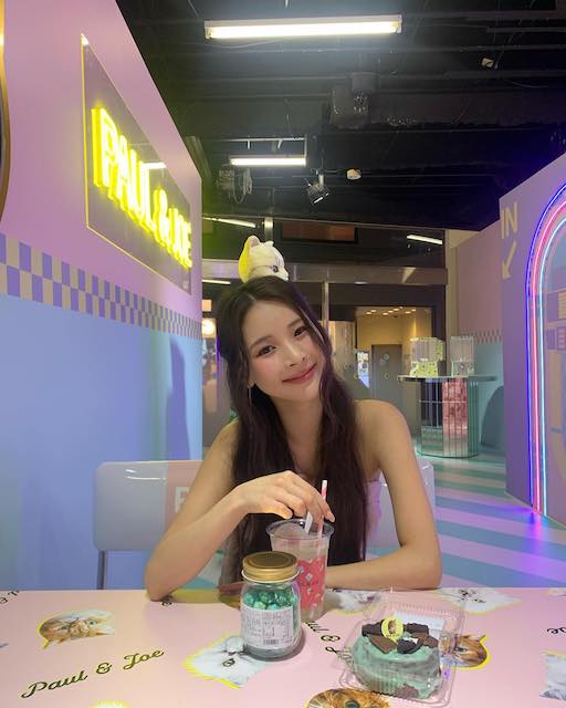 ドリンク🧋のお味は…⁉️ ミチの可愛すぎる表情が話題に🤍💗