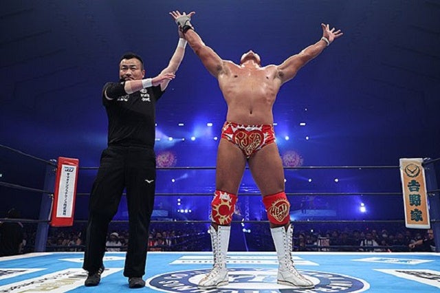 新日本・上村優也が『G1』開幕戦勝利！ボルチン・オレッグを破る