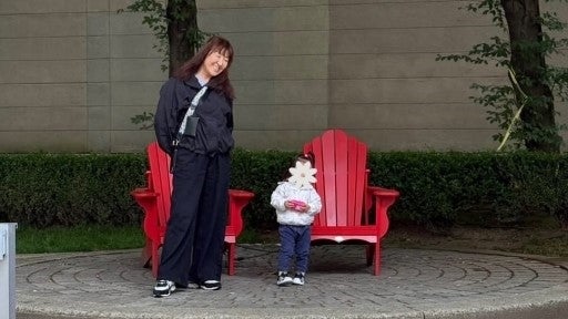 北斗晶、孫とのお散歩が最高のトレーニング、ばーちゃんの笑顔ににじむ幸せの時間