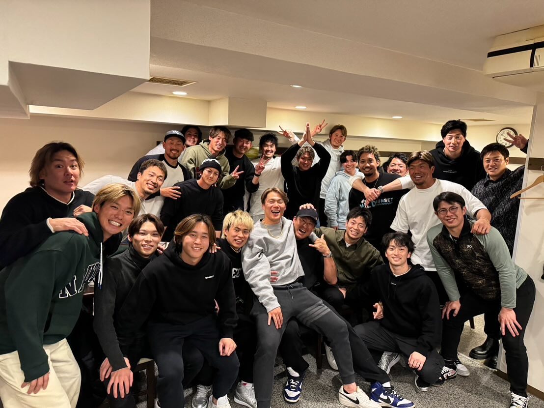 山本由伸がチームメイトとの送別会の様子を公開！！「最高なチームメイト」