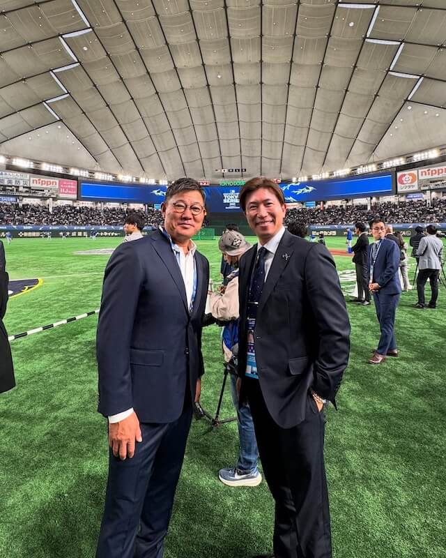 第1回WBCチームメイトの豪華2ショット！「同世代でハワイの自主トレも一緒にしてた」