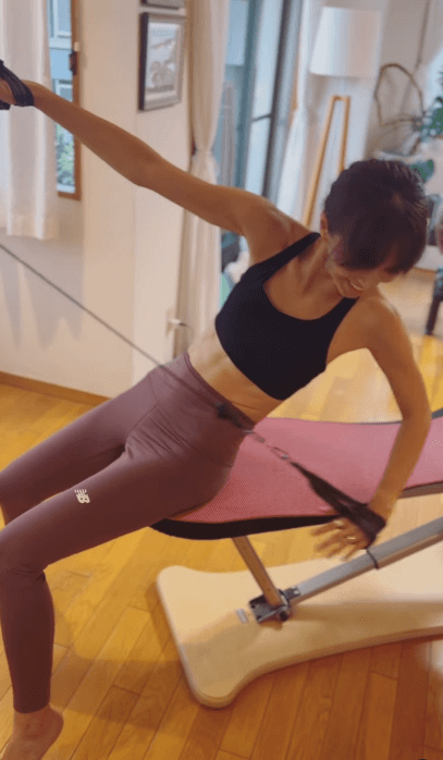 美腹筋！安田美沙子が「ジャイロトニック・ムービー」披露で、男子も女子も魅了する