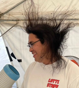 ロッチ中岡、“風中岡”で爆笑！ファンも「さすがの風スケール」と大絶賛！！