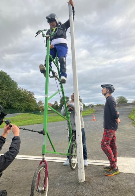 ロッチ中岡、26日放送のQtubeはフランス編「おバカな事やってまーす！！」