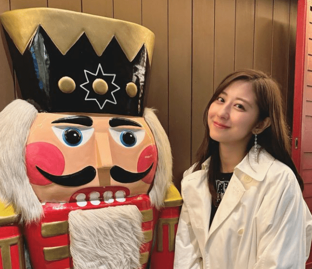 「クリスマス感じる」斎藤ちはるがくるみ割り人形と2ショット🎄