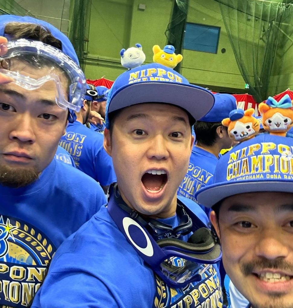 DeNAの守護神・森原康平が日本一の喜びを仲間と分かち合う