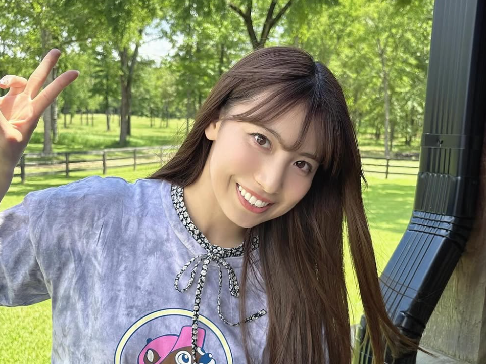 「Buc-ee’sでピース」荒井優希、アメリカ満喫ショットに“かわいい”の声続々