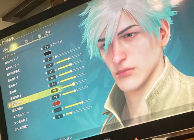 スリムクラブ真栄田、モンハンのキャラ作りに「B'z稲葉さん風のイケメンを作った」と両親に謝罪？