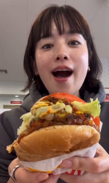 モグモグする女優・筧美和子が可愛すぎ！あまりの美味しさに身震い！？