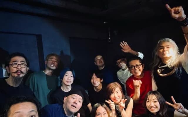 シシド・カフカ公演メンバーでの集合写真を公開！今後の公演にも期待集まる