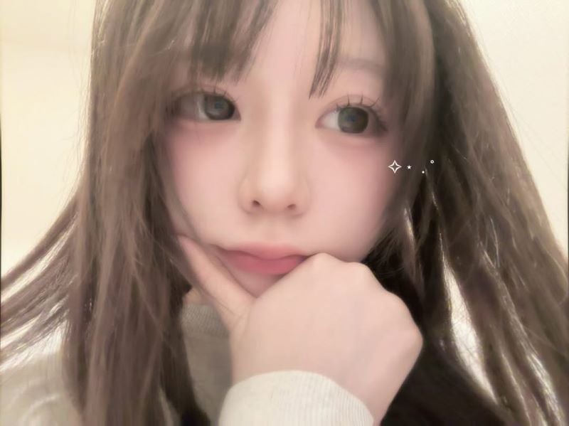 「めちゃ可愛ぃ〜なぁ〜」あの人気インフルエンサーの最新自撮りショットが話題に！