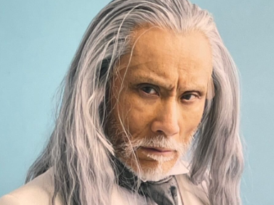 「目力がヤバすぎる…」片岡鶴太郎、朗読劇ビジュアルがまさに“役者魂”