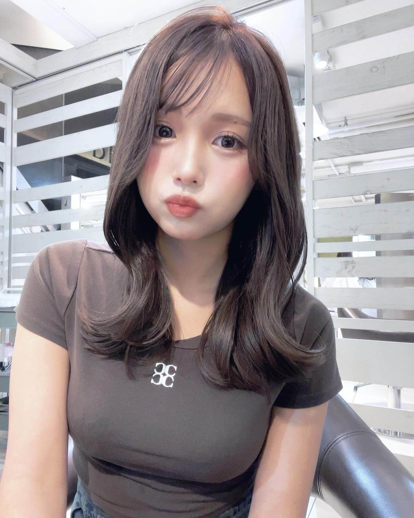 人気女性YouTuberがイメチェン！「めっちゃ大人っぽい！」