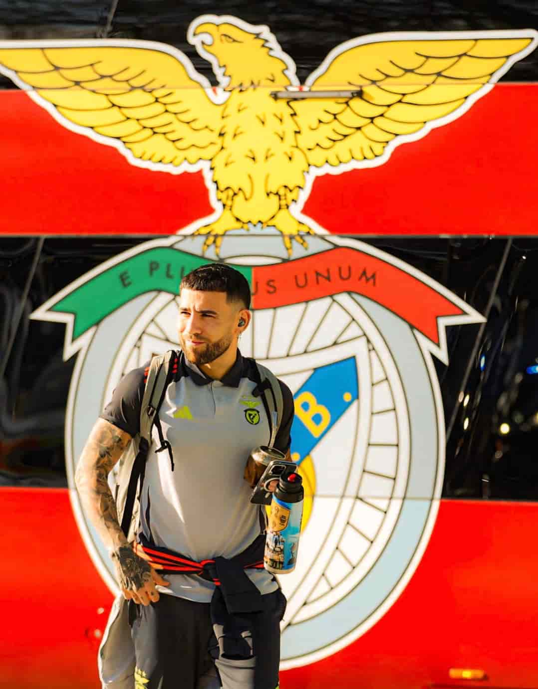 オタメンディ、リオ・アヴェ戦の勝利を報告！試合中の写真をシェア