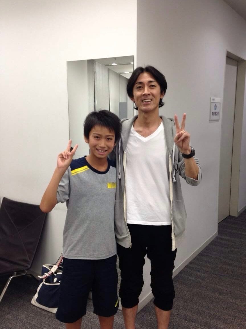 【胸アツ再会】中井卓大“ピピ”がやべっちと笑顔2S、2015年秘蔵写真も公開