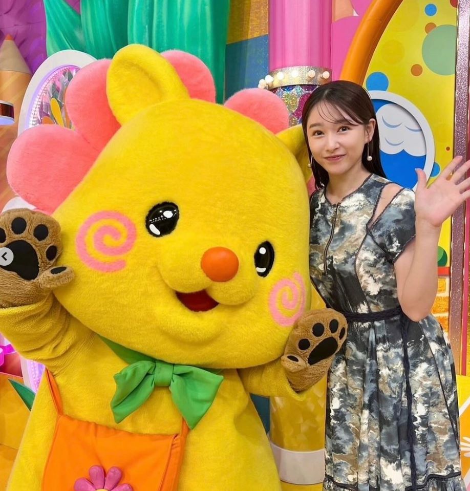 「可愛すぎる」と話題 人気女優とハピナンデスの2ショット